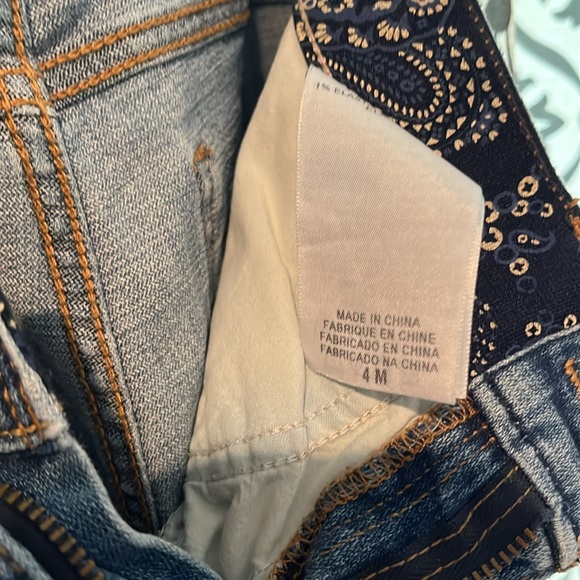 Levi’s 525 straight leg jeans, size 4m. - Picture 7 of 8